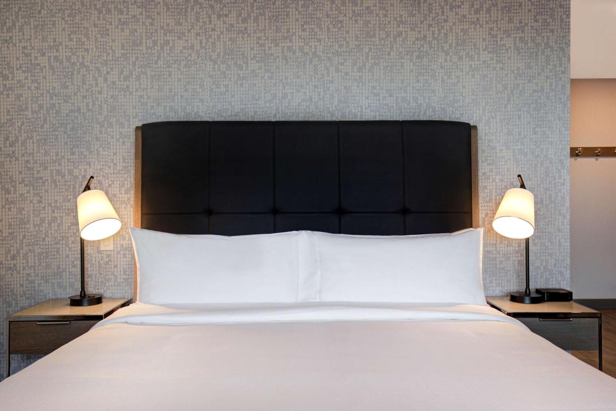 Homewood Suites By Hilton Montreal Downtown Bagian luar foto