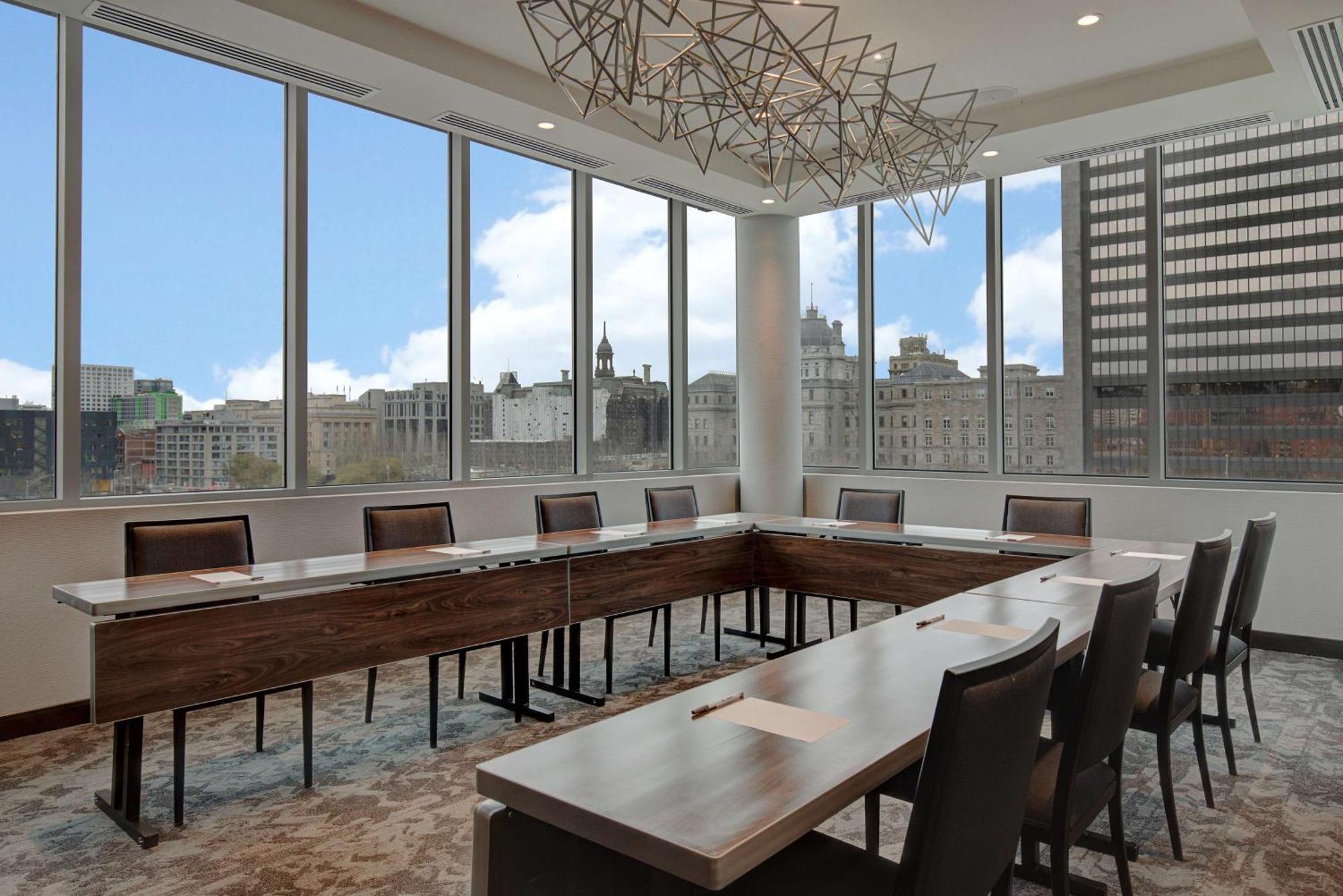 Homewood Suites By Hilton Montreal Downtown Bagian luar foto