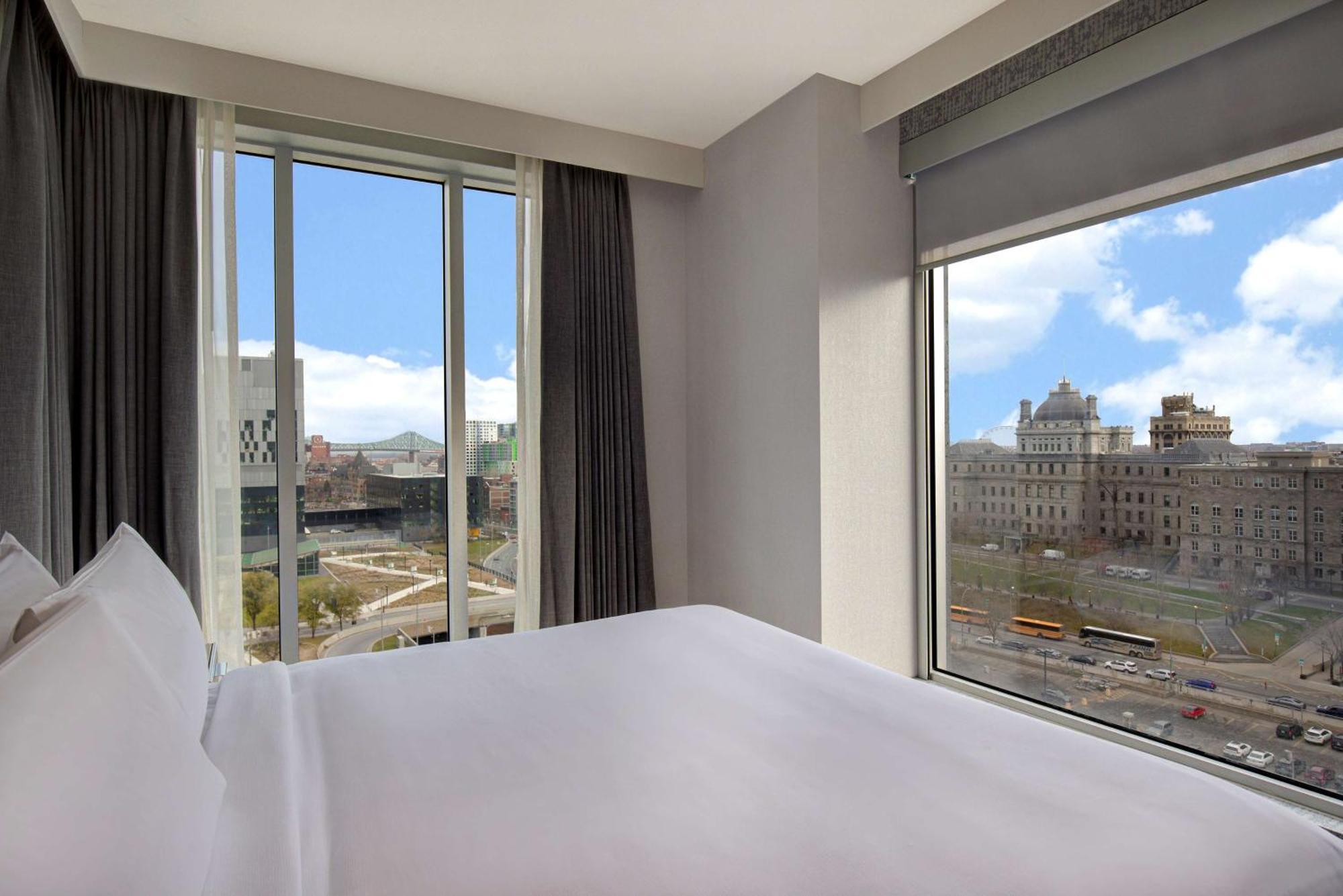 Homewood Suites By Hilton Montreal Downtown Bagian luar foto